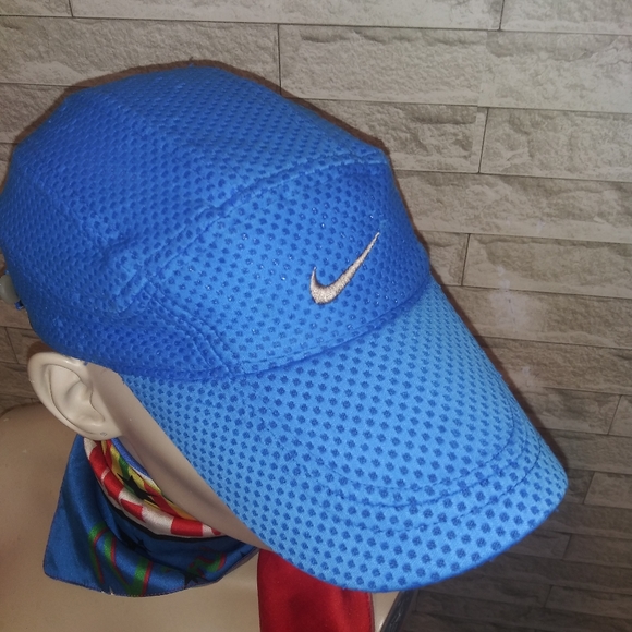 Nike vintage hat.